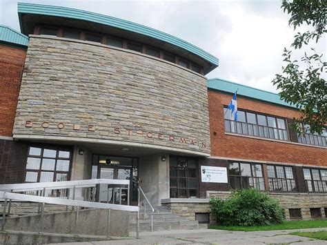 école secondaire saint laurent.